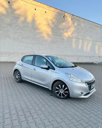 samochody osobowe Peugeot 208 cena 19500 przebieg: 205000, rok produkcji 2013 z Czyżew